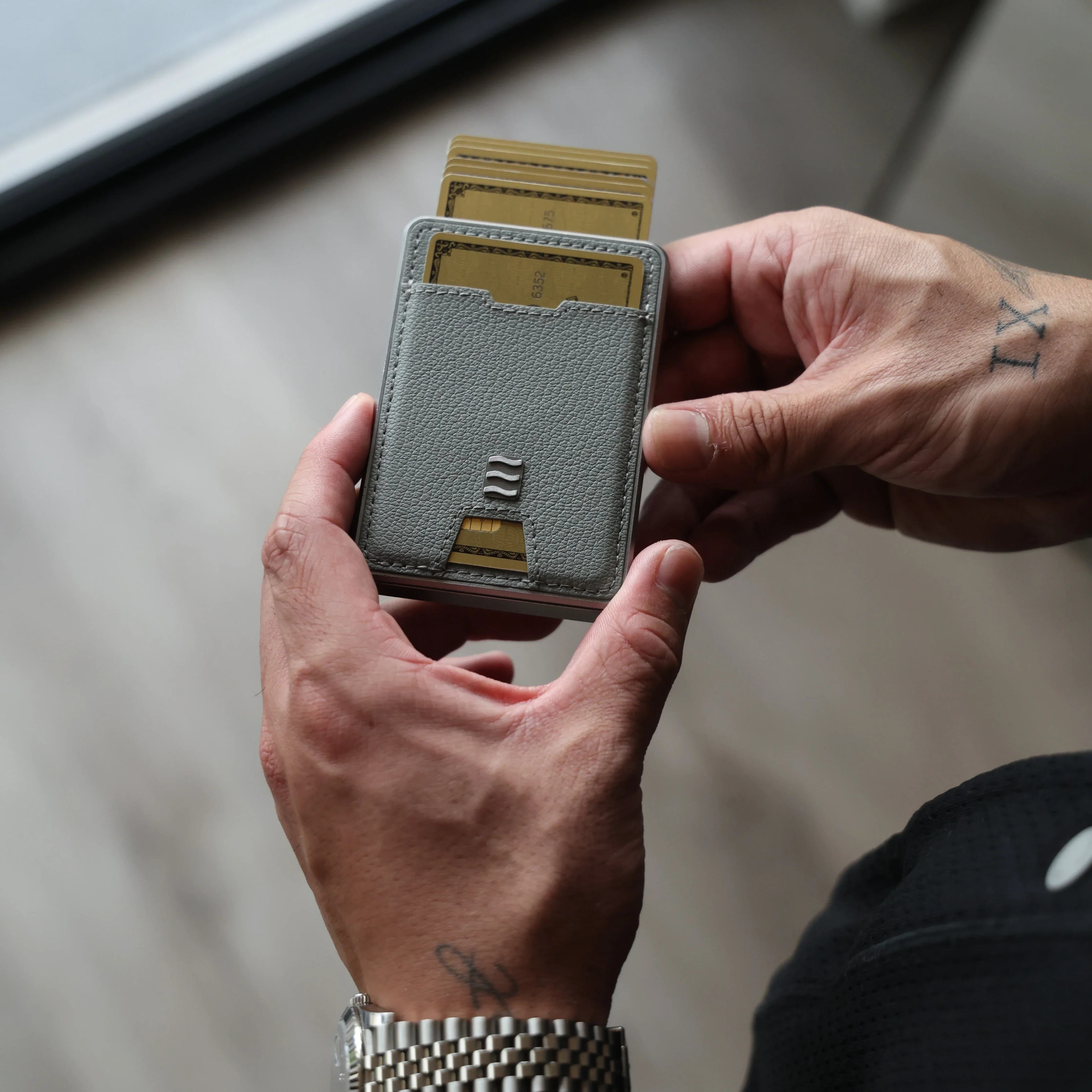 Venice Card Holder - Image 5